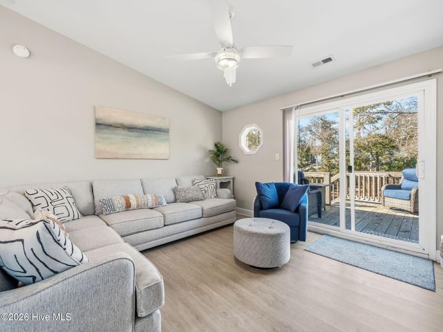 7028 Archers Creek Drive North, Emerald Isle, NC 28594