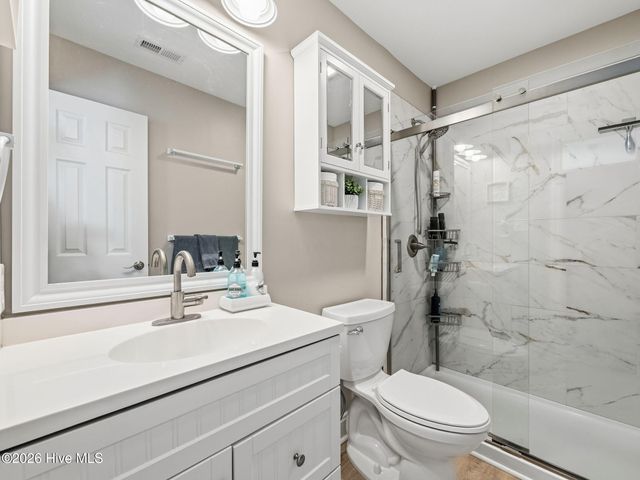 7028 Archers Creek Drive North, Emerald Isle, NC 28594