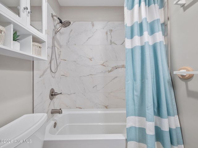 7028 Archers Creek Drive North, Emerald Isle, NC 28594