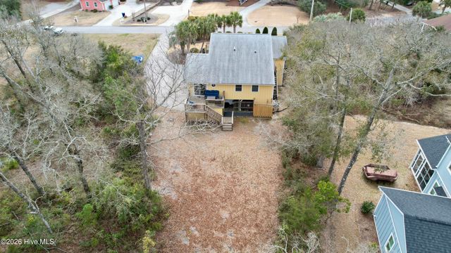 7028 Archers Creek Drive North, Emerald Isle, NC 28594