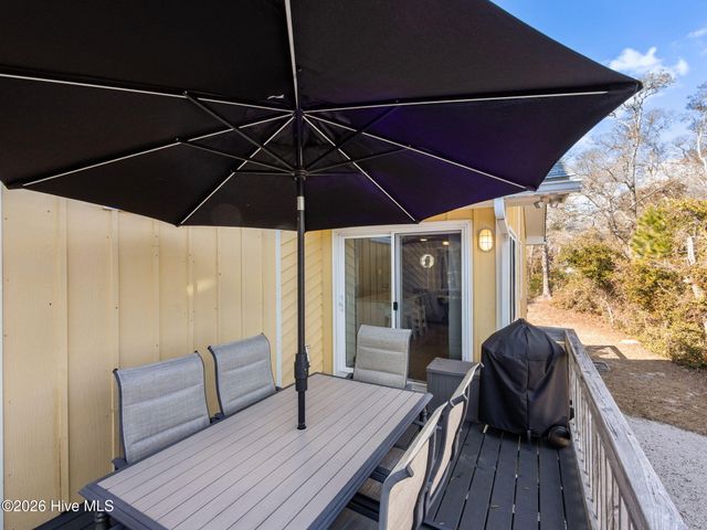 7028 Archers Creek Drive North, Emerald Isle, NC 28594