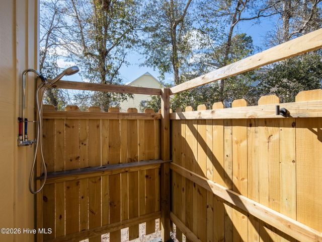 7028 Archers Creek Drive North, Emerald Isle, NC 28594