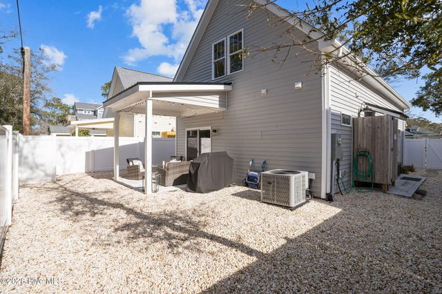 137 NE 75th Street, Oak Island, NC 28465