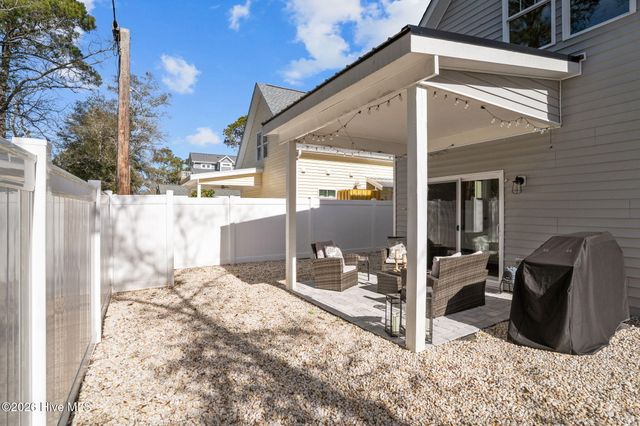 137 NE 75th Street, Oak Island, NC 28465