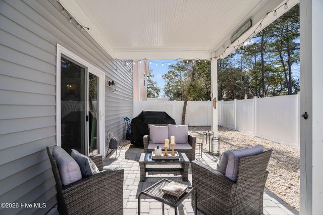 137 NE 75th Street, Oak Island, NC 28465