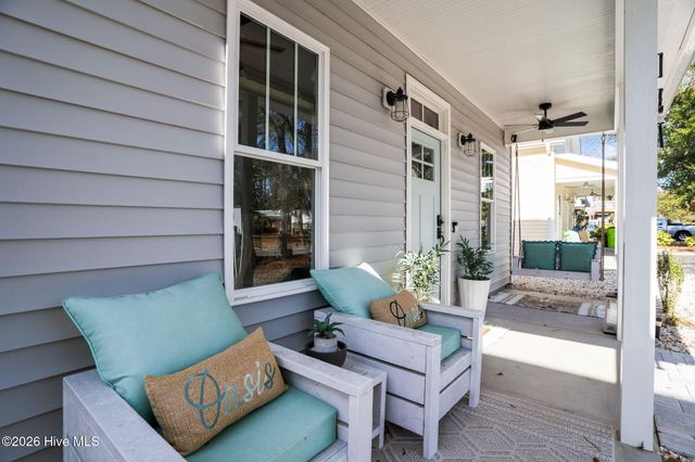 137 NE 75th Street, Oak Island, NC 28465