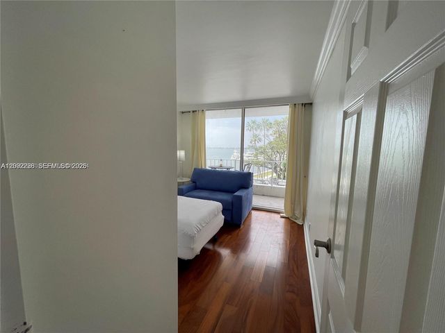 200 SE 15th Road 4K, Miami, FL 33129