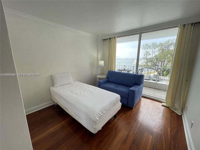 200 SE 15th Road 4K, Miami, FL 33129