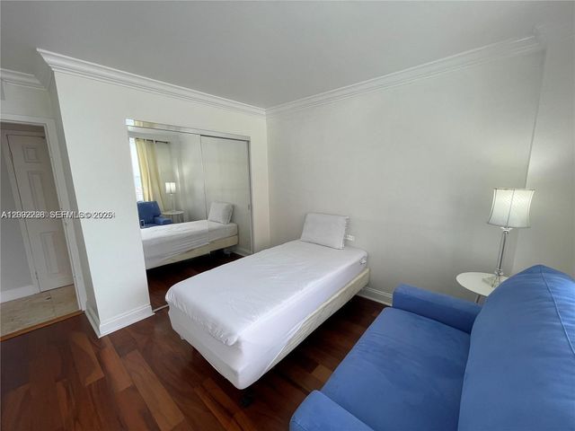 200 SE 15th Road 4K, Miami, FL 33129