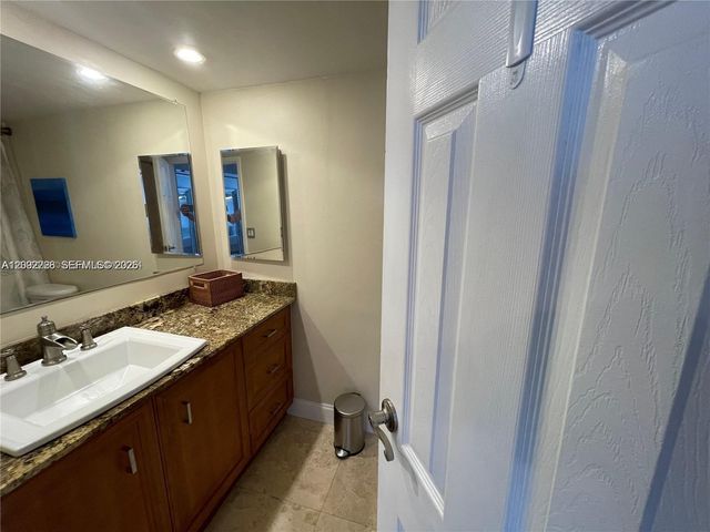 200 SE 15th Road 4K, Miami, FL 33129