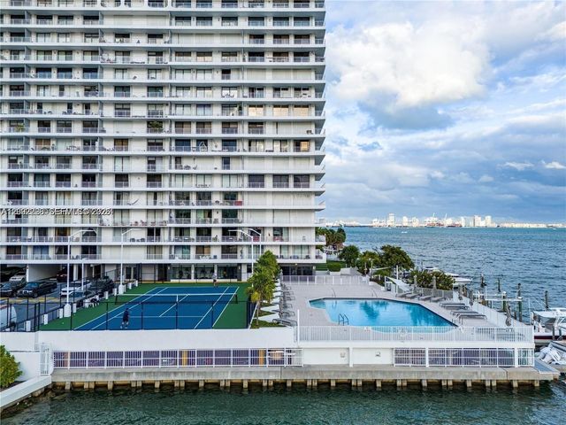 200 SE 15th Road 4K, Miami, FL 33129