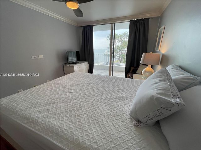 200 SE 15th Road 4K, Miami, FL 33129