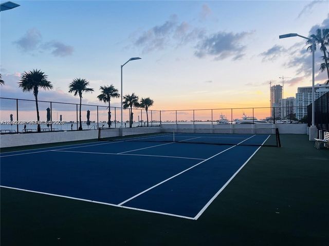 200 SE 15th Road 4K, Miami, FL 33129