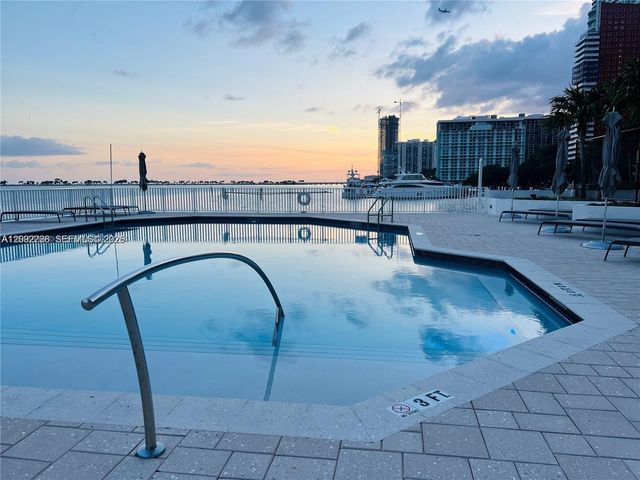 200 SE 15th Road 4K, Miami, FL 33129