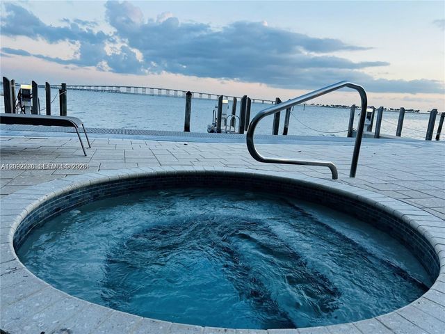 200 SE 15th Road 4K, Miami, FL 33129