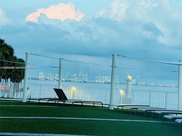 200 SE 15th Road 4K, Miami, FL 33129