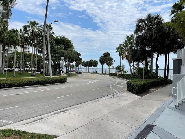 200 SE 15th Road 4K, Miami, FL 33129