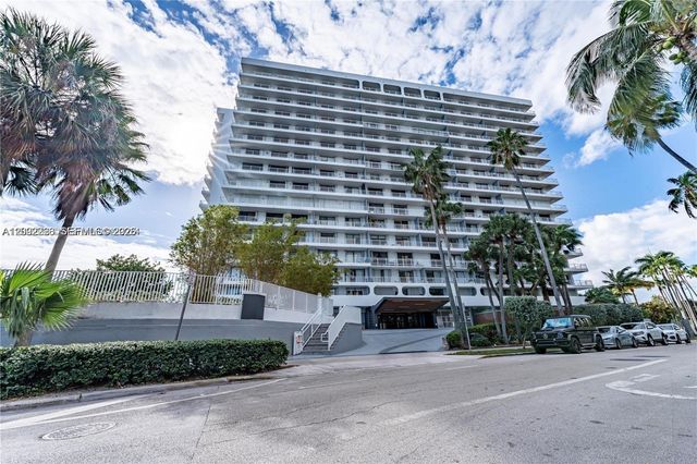 200 SE 15th Road 4K, Miami, FL 33129