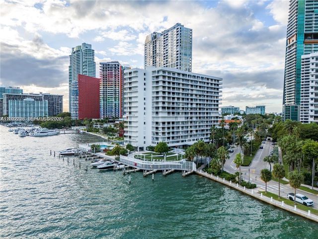200 SE 15th Road 4K, Miami, FL 33129