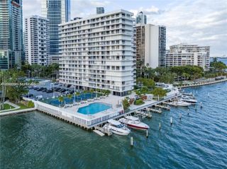 200 SE 15th Road 4K, Miami, FL 33129