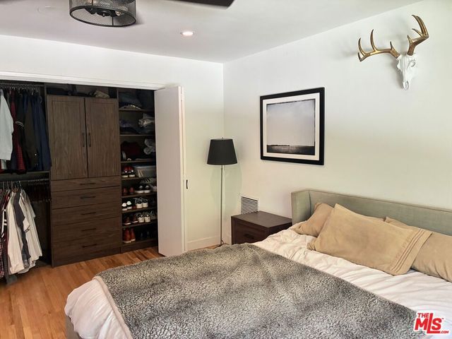 16729 Klee Street, North Hills, CA 91343