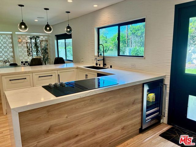 16729 Klee Street, North Hills, CA 91343