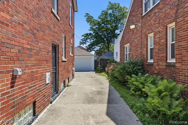 18410 Monica Street, Detroit, MI 48221