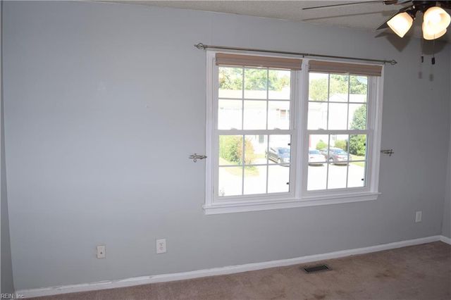 1905 Devonwood CMN, Chesapeake, VA 23320