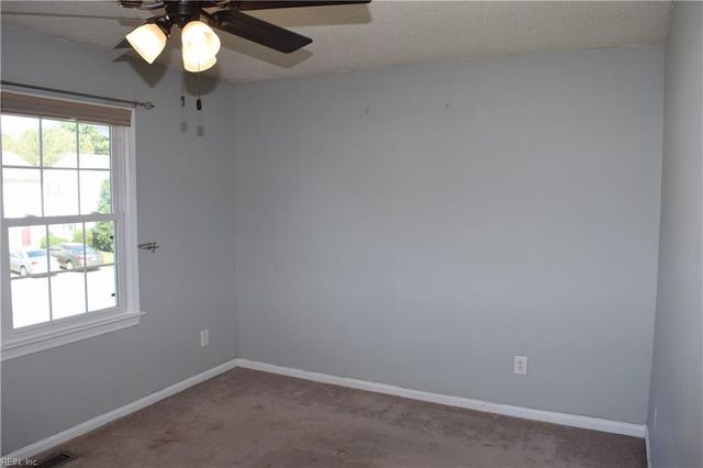 1905 Devonwood CMN, Chesapeake, VA 23320