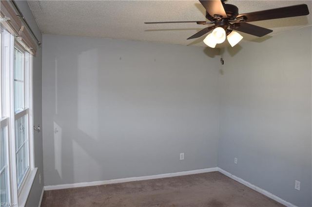 1905 Devonwood CMN, Chesapeake, VA 23320