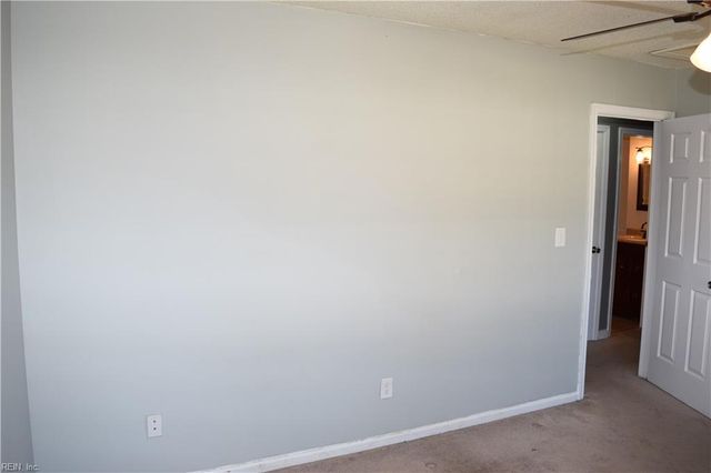 1905 Devonwood CMN, Chesapeake, VA 23320