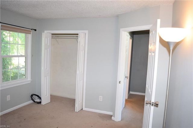 1905 Devonwood CMN, Chesapeake, VA 23320