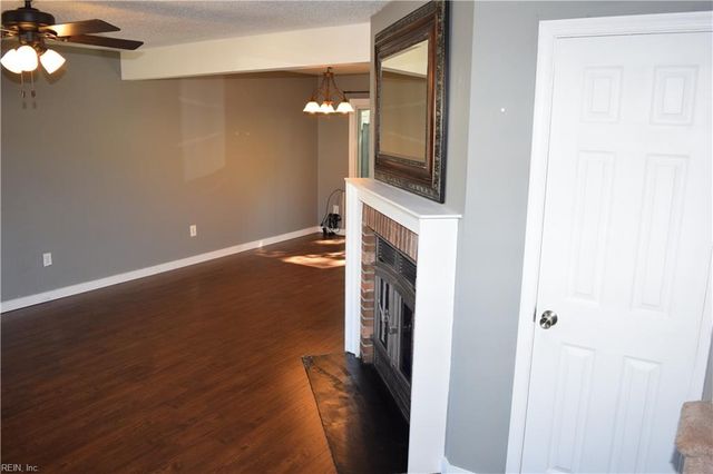 1905 Devonwood CMN, Chesapeake, VA 23320