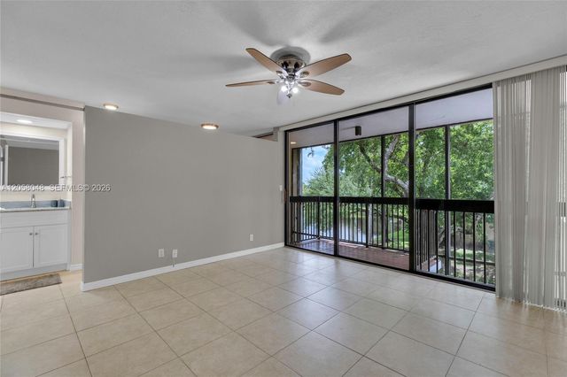 2930 SW 87th Ter 1814, Davie, FL 33328