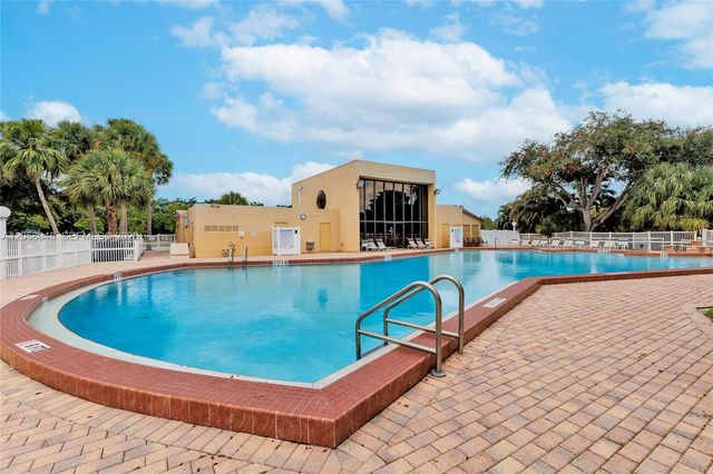 2930 SW 87th Ter 1814, Davie, FL 33328