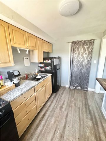 928 Woodbine St, Stanton Heights, PA 15201