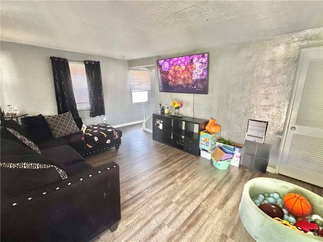 928 Woodbine St, Stanton Heights, PA 15201