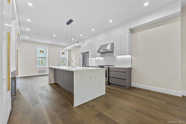 2118 45th Avenue 1 AND 2, Long Island City, NY 11101