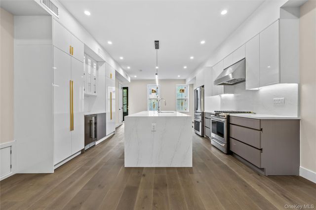 2118 45th Avenue 1 AND 2, Long Island City, NY 11101