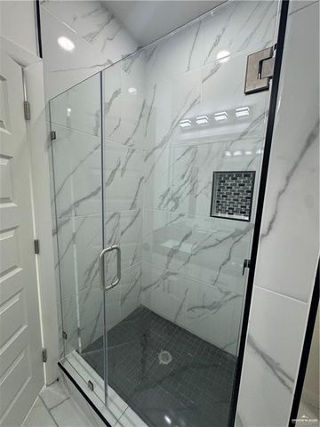 909 Glory, Alamo, TX 78589