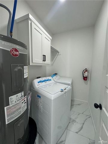 909 Glory, Alamo, TX 78589