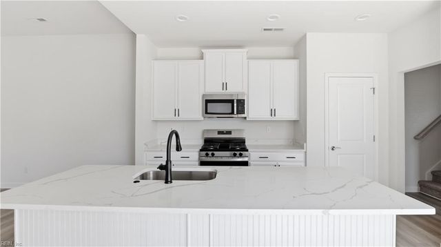 1701 Acadian Dr Unit C, Suffolk, VA 23434