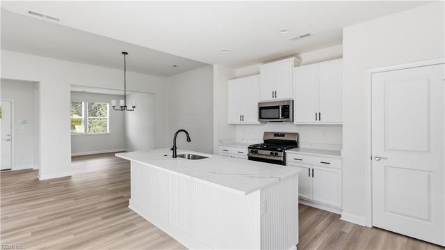 1701 Acadian Dr Unit C, Suffolk, VA 23434