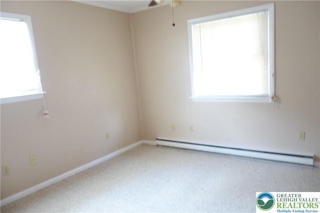 2754 Suzanne Way, Hanover Twp, PA 18109