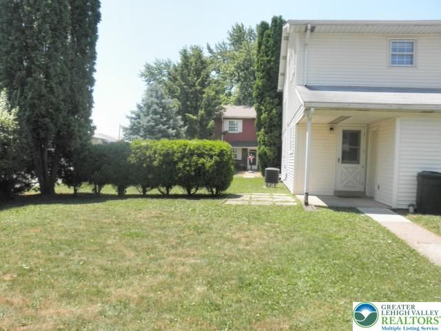 2754 Suzanne Way, Hanover Twp, PA 18109