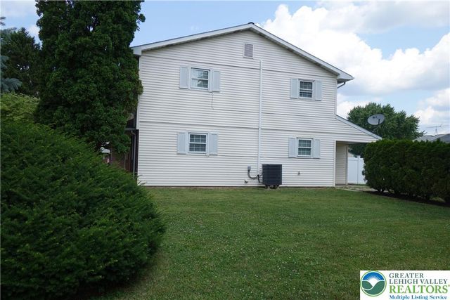 2754 Suzanne Way, Hanover Twp, PA 18109