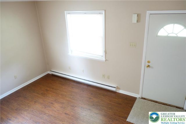2754 Suzanne Way, Hanover Twp, PA 18109