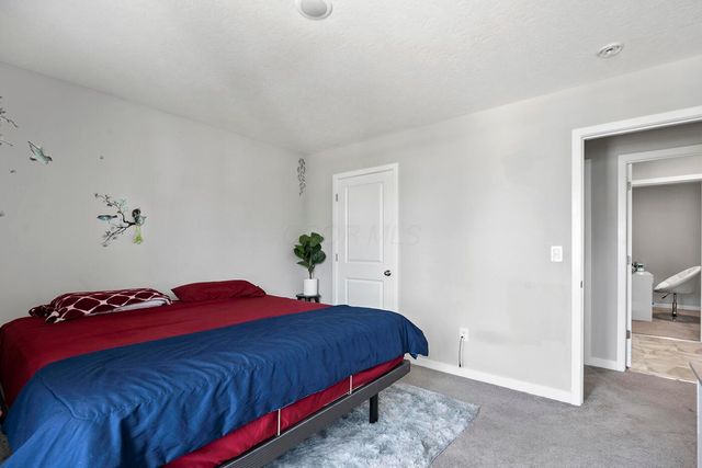 227 Carrowmoore Drive, Pickerington, OH 43147