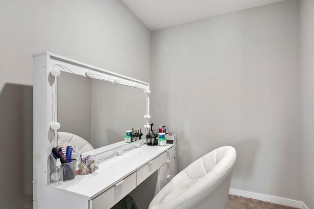 227 Carrowmoore Drive, Pickerington, OH 43147