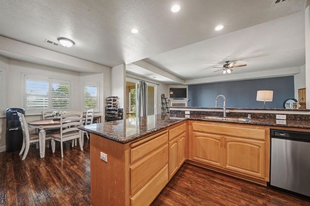 444 Saddle Ridge, Valley Springs, CA 95252